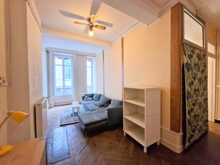 t3 meublé au coeur de lyon rue grenette  disponible !