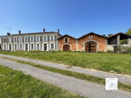 maison de campagne - proche blaye