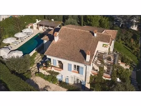 villa de 10 pièces de luxe en location antibes  provence-alpes-côte d'azur