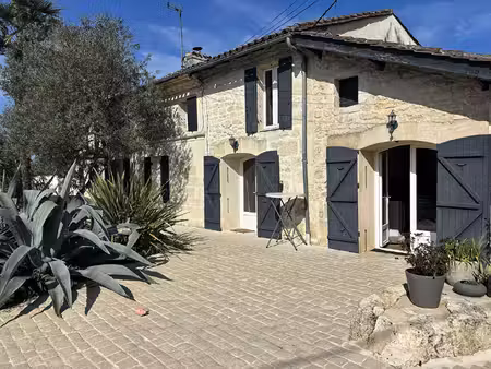 maison prignac et marcamps 9 pièce(s) 200 m2