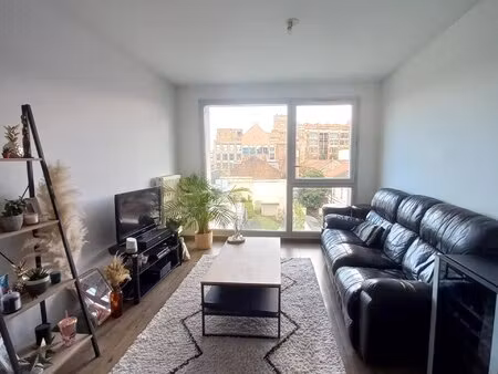 location appartement 3 pièces 57m² lille 59000