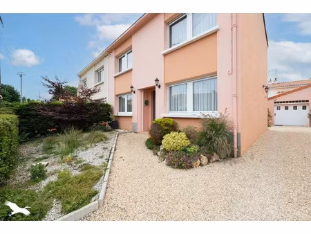 vente maison 4 pièces 101 m² à reze (44400)  334 336 €