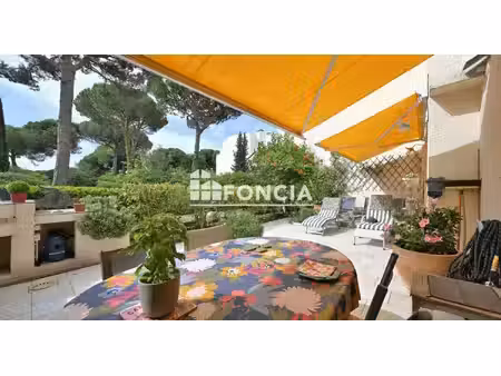 viager ocupee - t3 de 62m2 avec une terrasse de 45m2 et parking privé