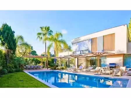 villa de luxe de 6 pièces en location antibes  france