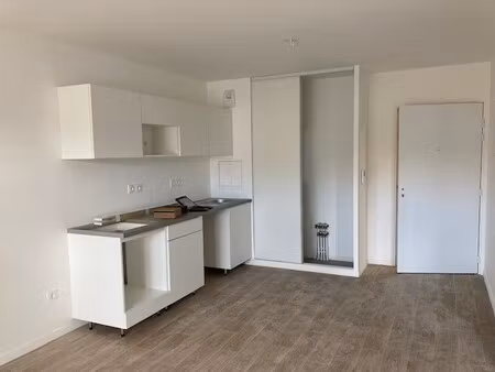 location appartement 2 pièces 39m² cormelles le royal 14123