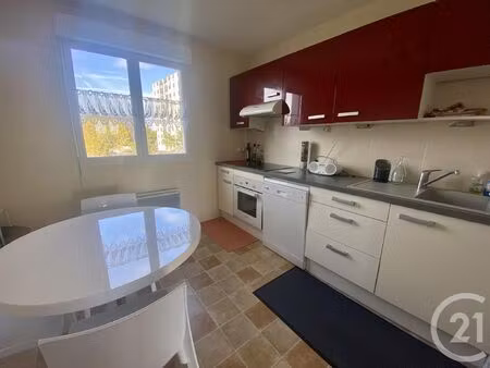 location appartement 3 pièces 74m² granville 50400