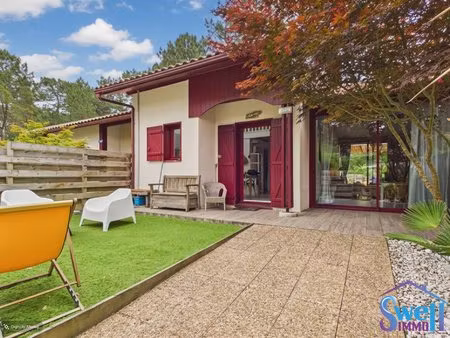 très jolie maison dans une résidence proche du golf