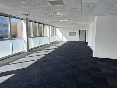 location bureaux 426 m²