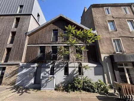 location bureaux 236 m²