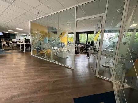 location local d’activités croissy beaubourg 77183 928m²