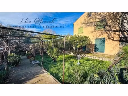 à 2 pas de la plage maison avec jardin et potentiel