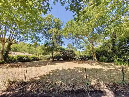 terrain constructible à vendre à messanges  au cœur du bourg et à proximité de l'océan