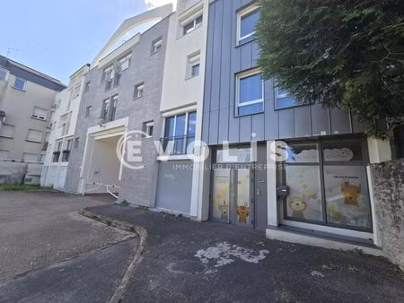 location bureaux 31 m² à 261 m²