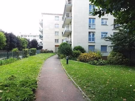 location appartement 1 pièce 32m²