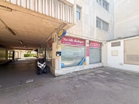 location bureaux 208 m²