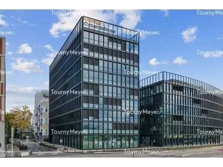 location bureaux 253 m² à 887 m²