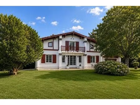 maison de 9 pièces de luxe en vente à urrugne  france