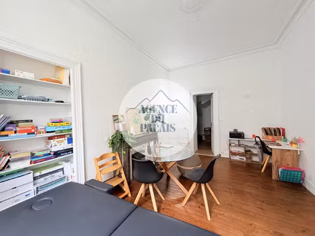 local professionnel - 24m2