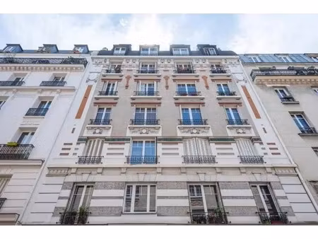 vente bureaux 717 m²
