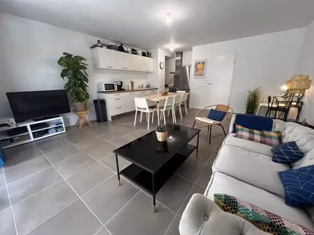 location appartement 3 pièces 66 m² à bordeaux (33000)
