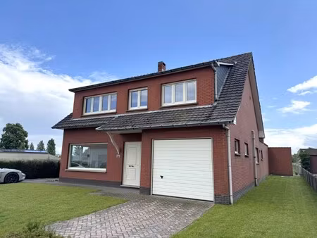huis te huur in weelde met 4 slaapkamers