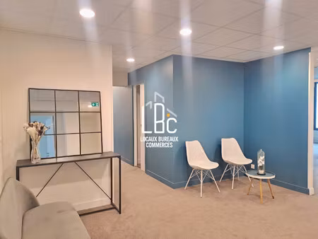 location local professionnel 95m² nantes 44100