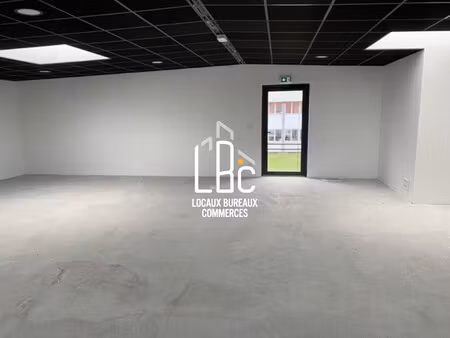 location local commercial 275m² st herblain 44800