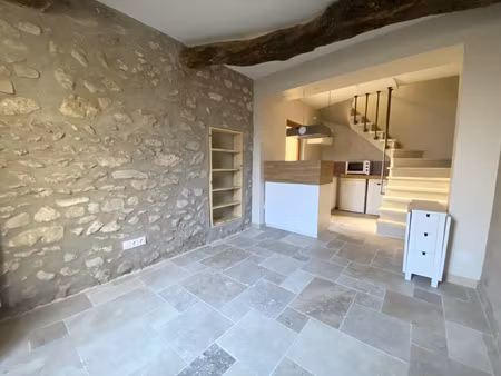 maison de village dans le centre de vaison-la-romaine