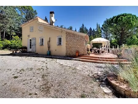 a vendre en exclusivite! maison de plain-pied avec piscine et studio indépendant.
