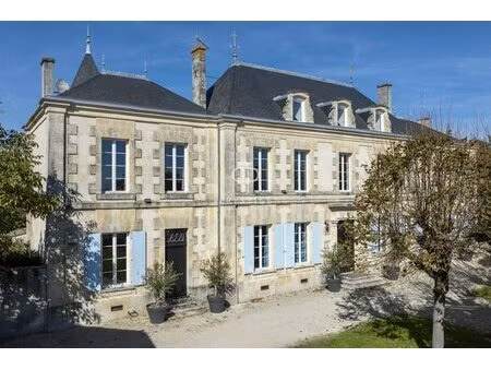 achat : demeure de prestige (17400)