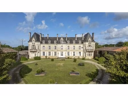 achat : demeure de prestige (17100)