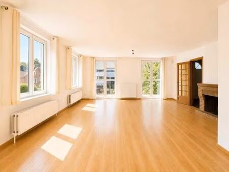 villa à louer avec 4 chambres   tervuren (vbe34435)