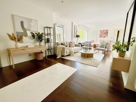 appartement de 6 pièces d'exception