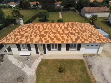 verteuil-sur-charente : pavillon de plain-pied  3 chambres et
