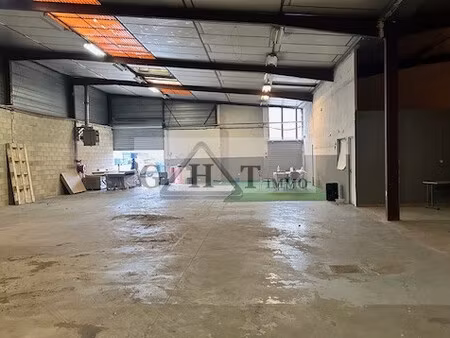 location local commercial