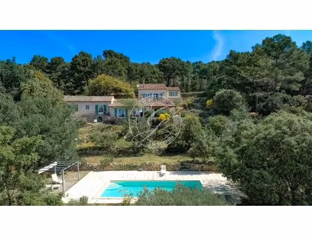 vente maison 8 pièces 215m2 tourtour 83690 - 680000 € - surface privée