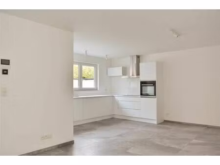 maison à vendre à place nicolaï 27 ans (vbe34240)