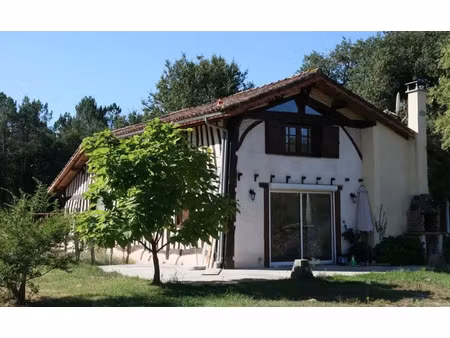 location appartement 3 pièces 53 m² à lerm-et-musset (33840)