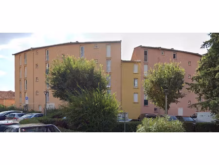 location appartement 3 pièces 77 m² à draguignan (83300)