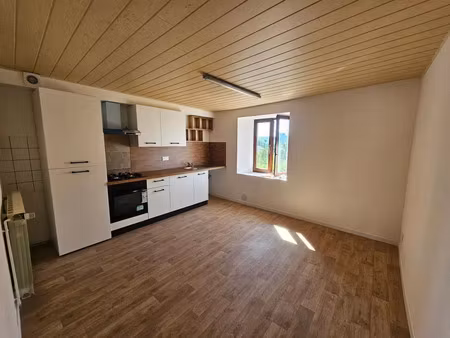 location appartement 4 pièces 104 m² à château-salins (57170)