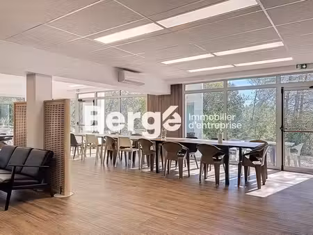 location bureaux 170m²