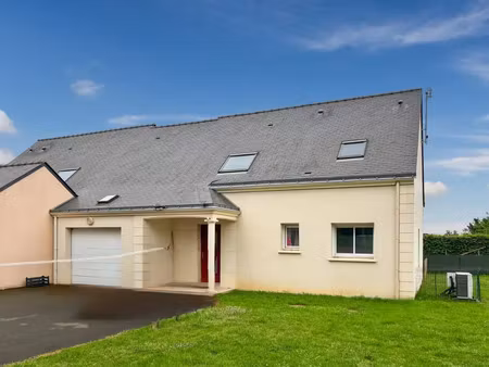 location maison 5 pièces 108 m² à saint-aubin-des-châteaux (44110)