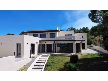 location maison 8 pièces 314 m² à saint-gély-du-fesc (34980)