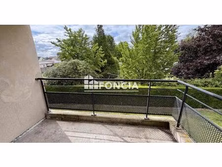 t2 de 37m2 avec balcon parking vendu libre d'occupation