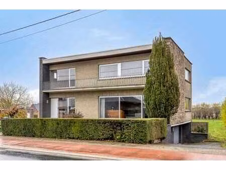 *** sous compromis ***