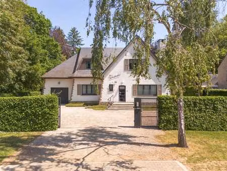 villa exclusive à kampenhout : 5 chambres  piscine & sauna