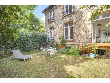 versailles rive droite - appartement 3/4 pièces avec jardin privatif