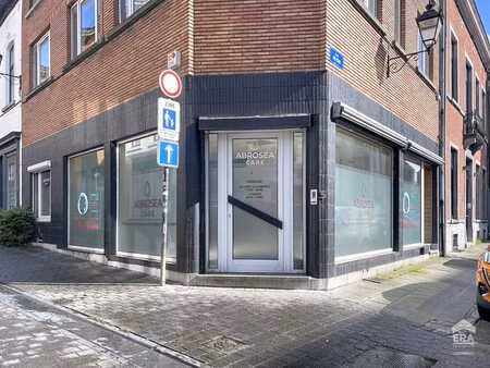 surface polyvalente au centre de braine l'alleud