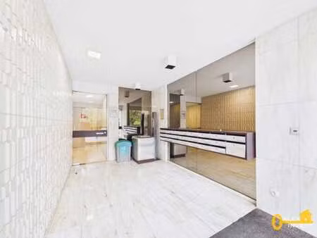 appartement 2 chambres avec balcon  garage & cave