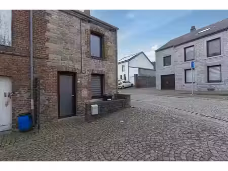 maison à vendre avec terrasse et 2 chambres   treignes (vbe34207)
